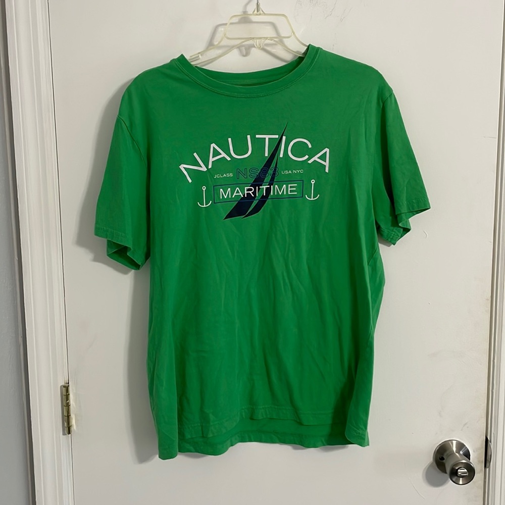 Nautica size M green shirt